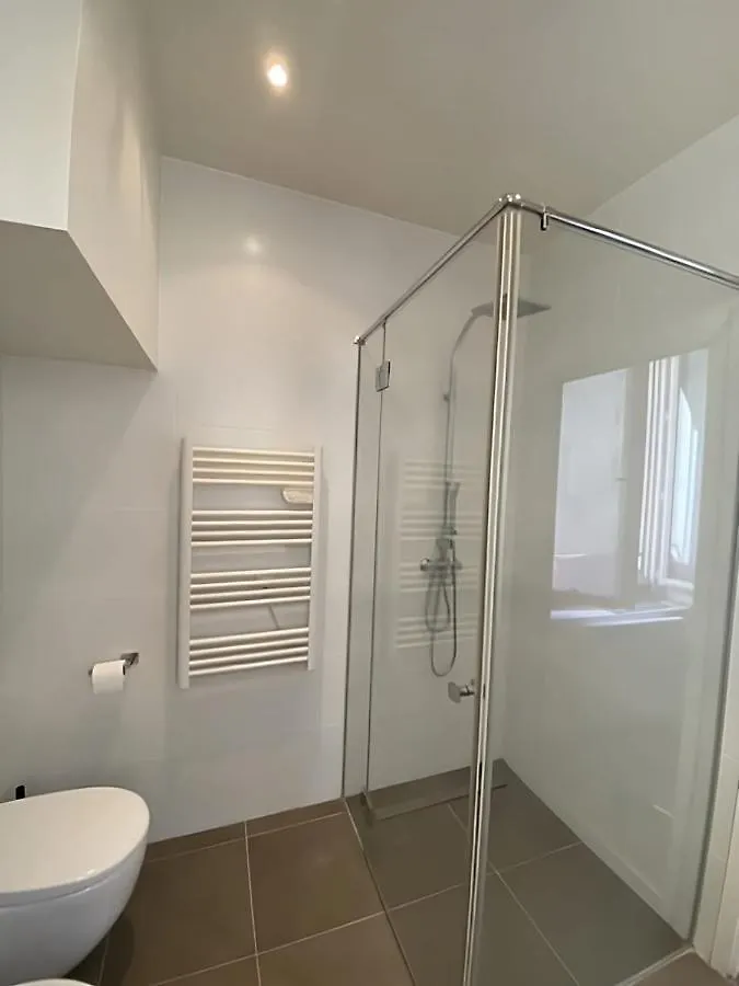 Modern Apartment In The Heart Of St-Germain Париж